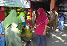 LPG 3 Kg Sulit Dicari, Pemkab Rembang dan Pertamina Gelar Operasi Pasar