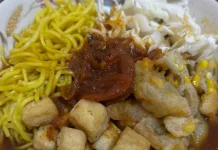 Tips Memilih Petis Berkualitas untuk Rujak Mie