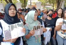 Jalan Penghubung Sukolilo-Kayen Rusak Bertahun-tahun, Warga Tagih Janji Perbaikan