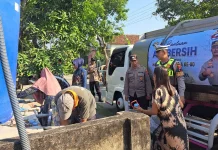 Kemarau Mulai Melanda, Warga Gebang Butuh Air