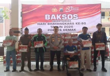 Polres Demak Gelar Khitan Massal dan Skrining TB Paru Sambut Hari Bhayangkara ke-80