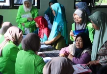 Ratusan Warga Serbu Pengobatan Gratis FK UIN Walisongo di Kendal