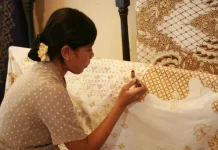 Kementerian Kebudayaan: Masa Depan Batik Ditentukan Generasi Muda