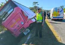 Kecelakaan Tunggal di Tol Bawen, Dua Penumpang Bus Tewas