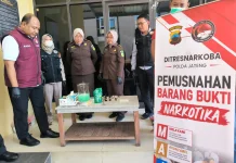 Ditresnarkoba Polda Jateng Musnahkan Barang Bukti Sabu Milik Tersangka RS