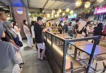 Mengapa Orang Rela Mengantre demi Jajanan Viral?