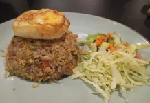 Cara Membuat Telor Ceplok Tebal untuk Topping Nasgor