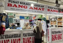 MPLS Dongkrak Penjualan Seragam Sekolah di Pasar Johar Semarang