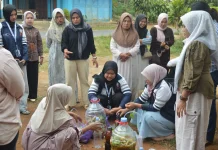 Optimalkan KWT, Agribisnis Undip Batang Edukasi Pengolahan Pupuk Organik