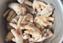 Pentingnya Teknik Membersihkan Ceker sebelum Dimasak Olahan