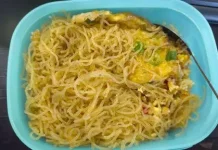 Cara Membuat Nasi Goreng dengan Bihun Goreng dan Telur Dadar Ala Rumahan