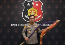Paket Berisi Clurit Jumbo Diamankan Polisi Kudus