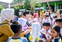 Safari Bunda Literasi, Ajak Siswa SD Tumbuhkan Budaya Membaca sejak Dini