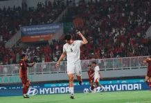 Mengenal Mitch Baker, Tenyata Neneknya Asal Semarang