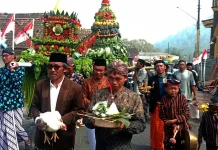 Tradisi Saparan Mantran Wetan, Ungkapan Syukur di tengah Anjloknya Harga Sayuran