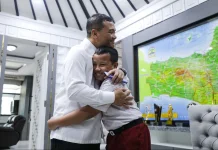 Bocah Boyolali Diakui NASA, Gubernur Ahmad Luthfi Hadiahi Laptop