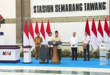 Kunjungi Stasiun Tawang, Prabowo Nilai Kereta Api Jadi Moda Transportasi Ekonomis