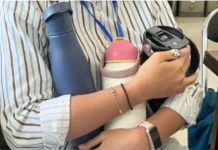 Koleksi Botol Numpuk, Bumi Menjadi Terpuruk