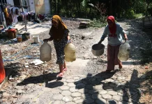 Debit Air Artesis Menyusut, Warga Rowosari Semarang Kesulitan Air Bersih