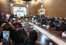Audiensi dengan Pemkab Pekalongan, LSM Pejuang 24 Desak Transparansi Birokrasi