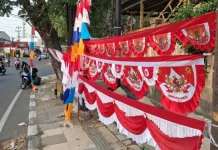 Jelang HUT RI, Penjual Bendera di Semarang Optimistis Penjualan Segera Meningkat