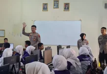 Polres Demak Ajarkan Pelajar Cara Bijak Menggunakan AI