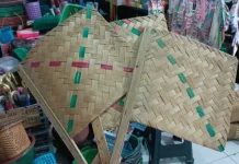 Manfaat Menggunakan Kipas Anyaman Bambu saat Membakar Sate