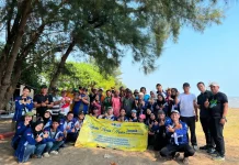 KKN Undip dan Unwahas Gelar Green Action di Pantai Moris Gempolsewu Kendal