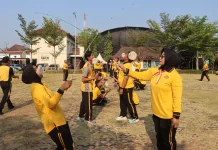Semarak HUT ke-81 RI, Polres Demak Adu Kekompakan Lewat Lomba Unik