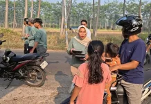 Rayakan HUT ke-81 Republik Indonesia, SPPG Karanggondang Berbagi Nasi Kuning
