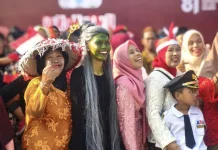 Kompaknya Kemerdekaan di Kampung Gang Presiden, Ada Kostum Daur Ulang-Mak Lampir