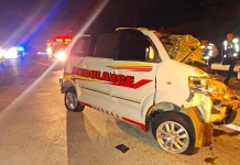 Ambulans Tabrak Truk, Tiga Penumpang Tewas di Tol Batang-Semarang KM 379