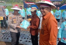 Tanam Bawang Serentak, Polresta Batang Dukung Swasembada Pangan