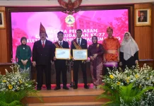 Lepas 126 Lulusan, Dekan FH USM Dorong Sarjana Berintegritas dan Kreatif