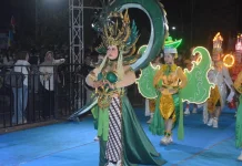 Batang Night Carnival, Suguhkan Budaya Lokal Berbalut Gemerlap Cahaya