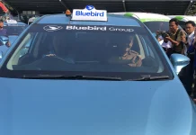 Coba Taksi Listrik Bluebird, Gubernur Jateng Dukung Transportasi Energi Bersih