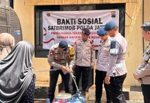 Brimob Polda Jateng Serentak Salurkan Air Bersih bagi Warga Terdampak Kekeringan