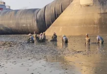 Viral Sungai Silugonggo Kering, Pemburu Ikan dari Luar Daerah Berdatangan