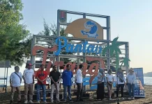 Aksi Bersih Pantai Tirang, RRI Semarang Dorong Penanganan Sampah Lebih Baik