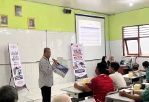 Dosen FISIP Undip Latih Jurnalistik Siswa SMA 4 Semarang