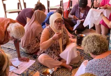 Diundang ke Darwin Australia, Perajin Batang Pamerkan Batik Rifaiyah