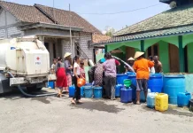 Kekeringan, PMI Rembang Salurkan 415 Ribu Liter Air Bersih ke Sejumlah Wilayah