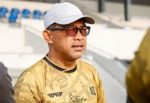 De Red FC Siap Tempur, Aji Santoso Bidik Kemenangan di Laga Perdana