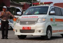 Polresta Pati Uji Kesiapan 50 Ambulans