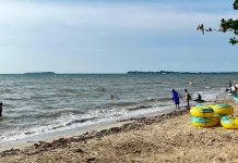 Pantai Teluk Awur Pesona Bahari Jepara