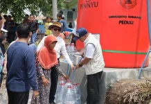 USM -Alumni SMAN 2 Sragen Salurkan Bantuan Air Bersih untuk Warga Ngrombo