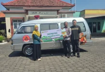Bantu Pemdes Banget, RSU Kumala Siwi Kudus Hibahkan Satu Unit Mobil Ambulans