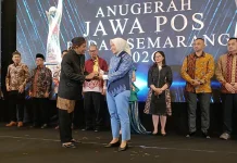 Intens Budayakan Membaca, Bunda Literasi Batang Raih Anugerah Jawa Pos