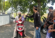 Semangat Kesaktian Pancasila, Pemuda Makam Kadilangu Batang Berbagi Sayuran
