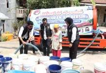 Kemarau Panjang, Satresnarkoba Polres Kebumen Salurkan 10 Ribu Liter Air Bersih